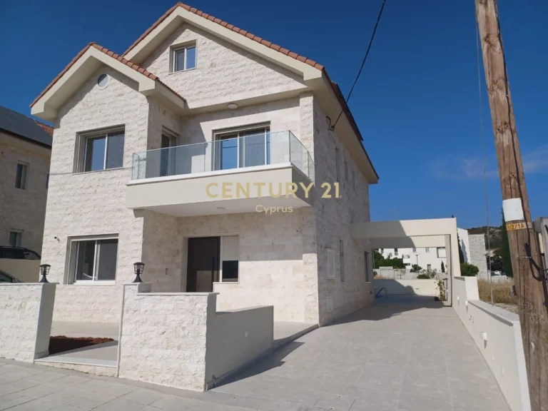 5 Bedroom House for Rent in Palodeia, Limassol District