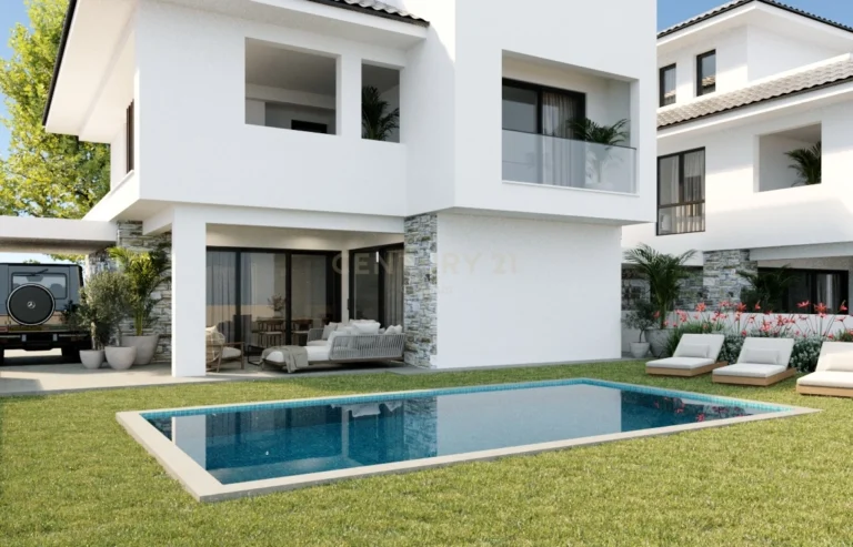 6+ Bedroom House for Sale in Larnaca District