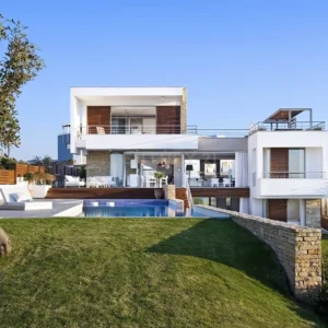 5 Bedroom House for Sale in Neo Chorio Pafou, Paphos District