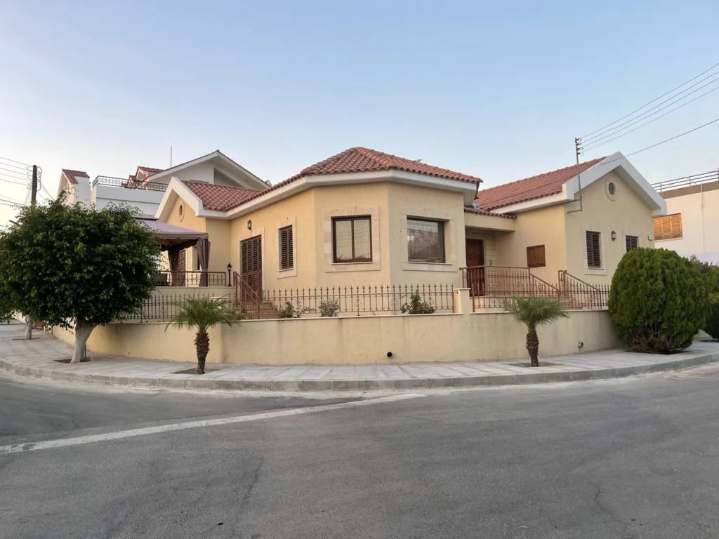 3 Bedroom House for Rent in Limassol – Kapsalos