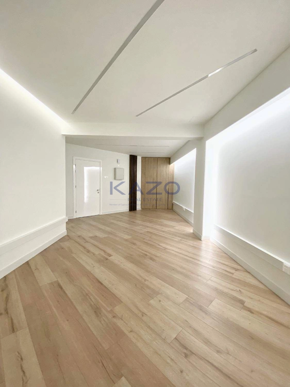 72m² Office for Rent in Limassol District