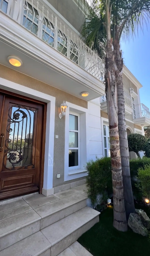 Дом с 3 спальнями в аренду в Лимассоле