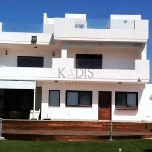 4 Bedroom House for Sale in Zygi, Larnaca District