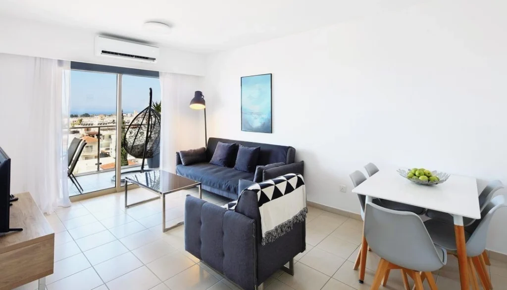 2 Bedroom Apartment for Sale in Paphos – Universal