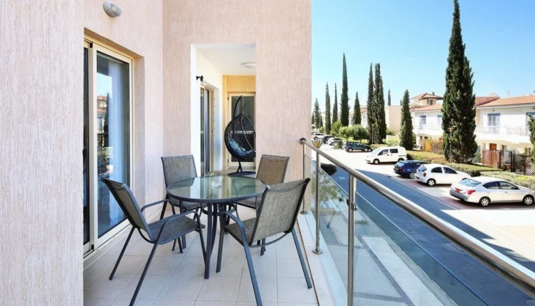 2 Bedroom Apartment for Sale in Paphos – Universal