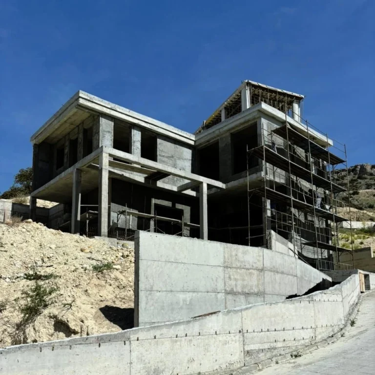 4 Bedroom House for Sale in Palodeia, Limassol District