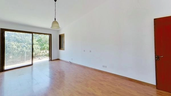 4 Bedroom House for Sale in Kissonerga, Paphos District