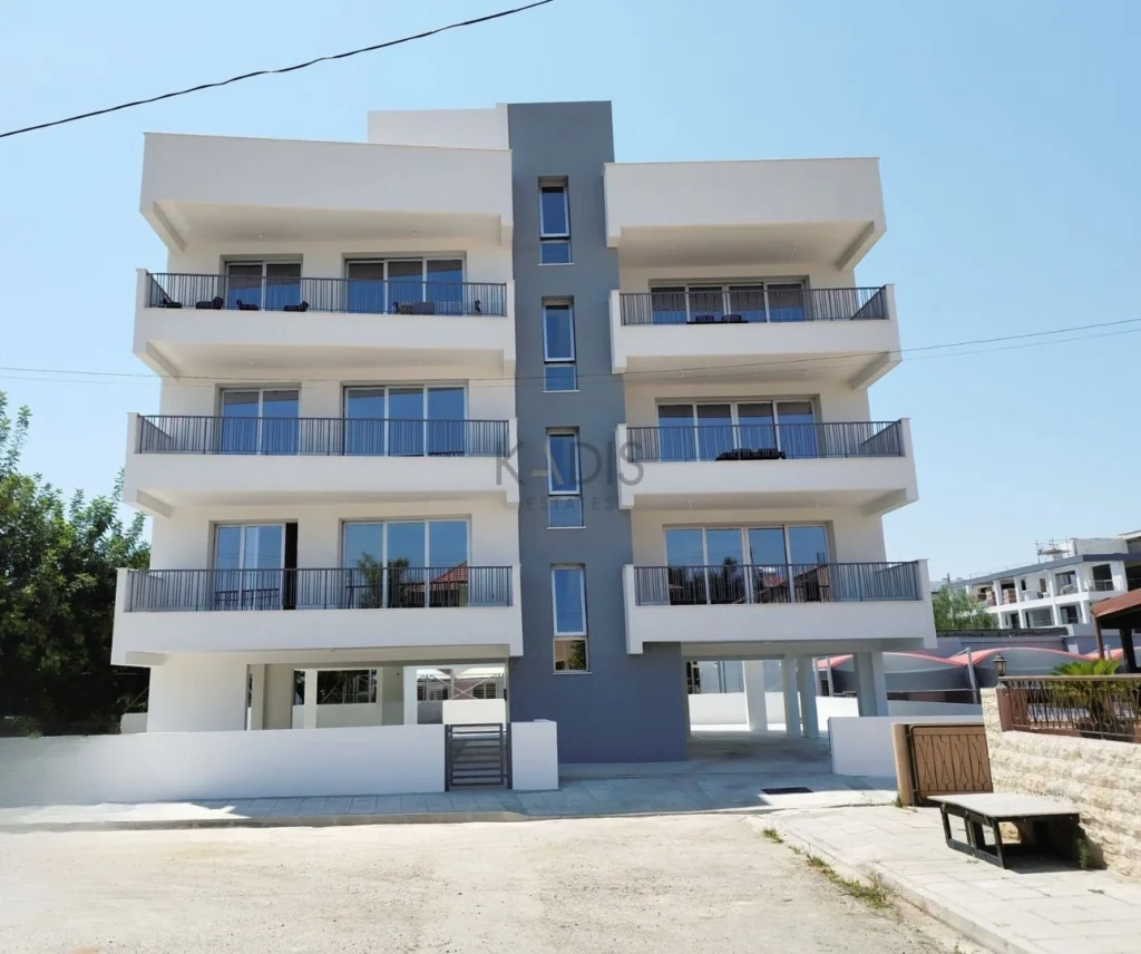 901m² Building for Sale in Limassol District