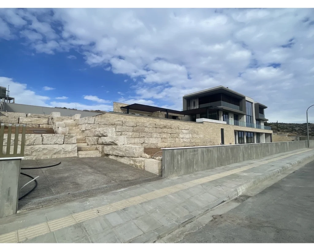 6+ Bedroom House for Sale in Mouttagiaka, Limassol District