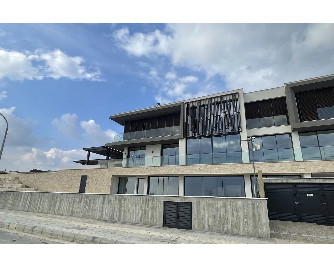 6+ Bedroom House for Sale in Mouttagiaka, Limassol District