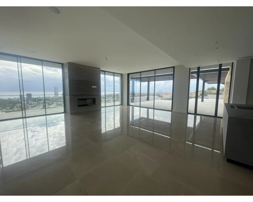 6+ Bedroom House for Sale in Mouttagiaka, Limassol District