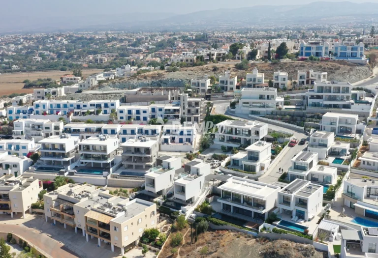 3 Bedroom House for Sale in Chlorakas, Paphos District