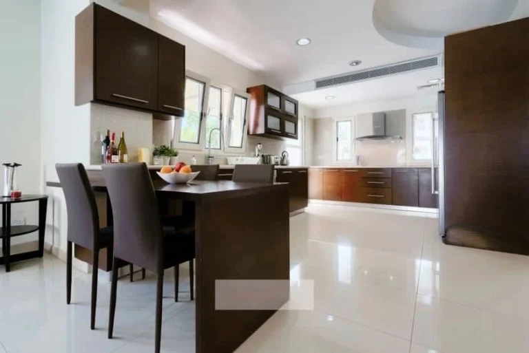 6+ Bedroom House for Sale in Paphos – Universal