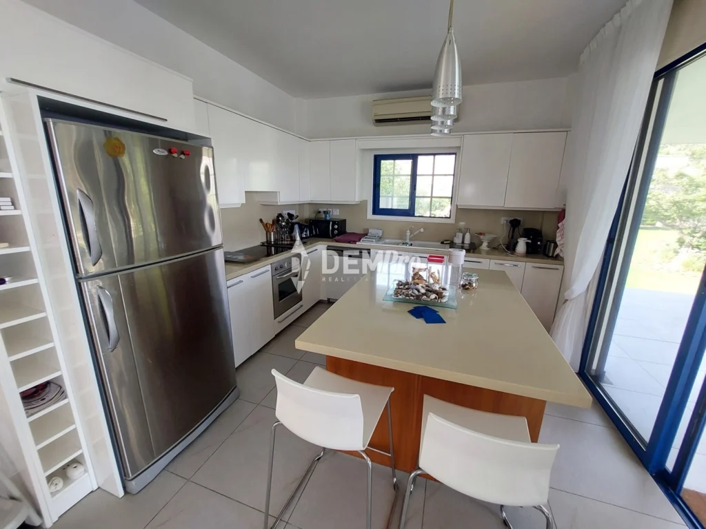 5 Bedroom House for Sale in Timi, Paphos District