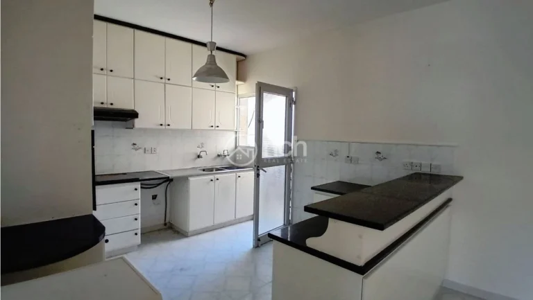 3 Bedroom Apartment for Sale in Limassol – Mesa Geitonia