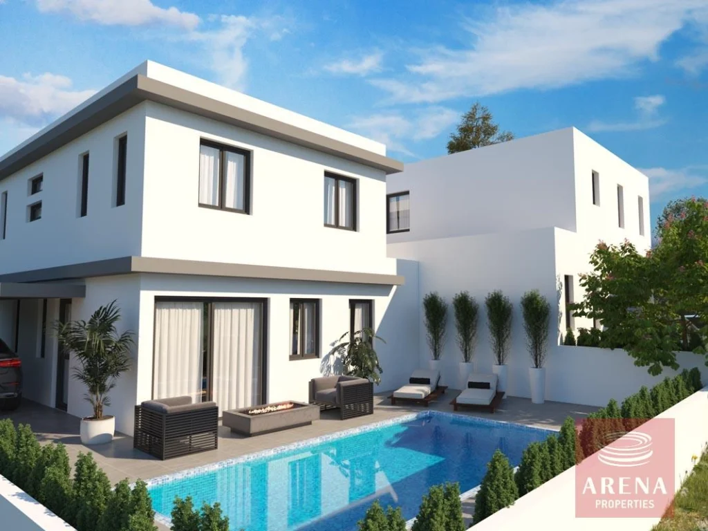 4 Bedroom House for Sale in Oroklini, Larnaca District