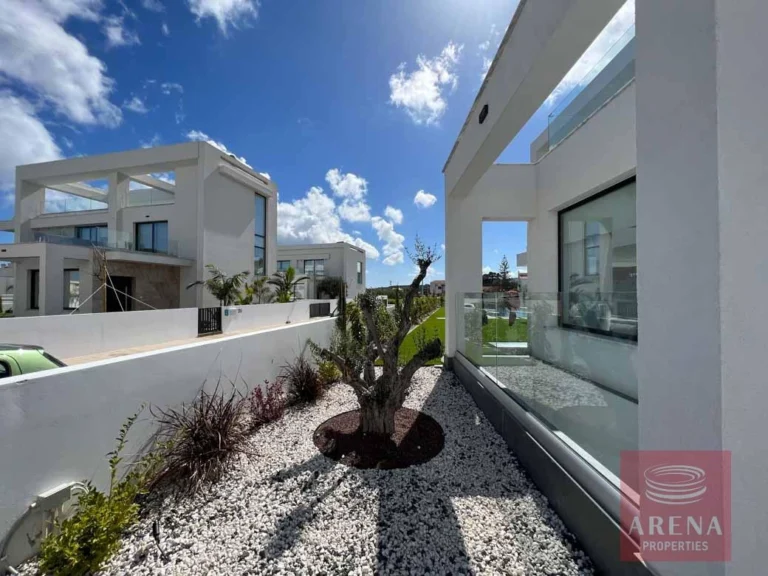 5 Bedroom House for Sale in Pernera, Famagusta District