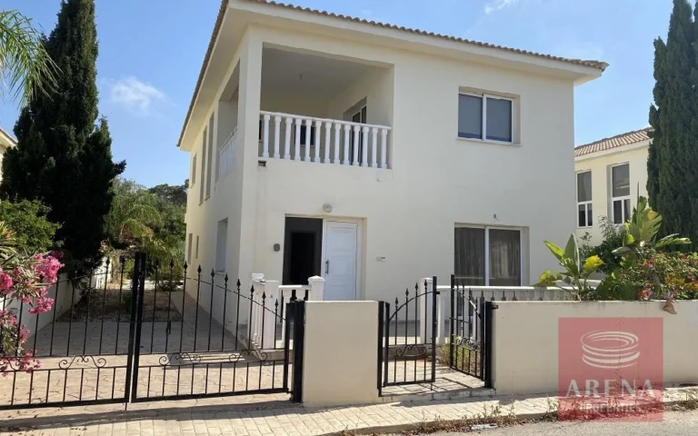 Cheap Houses and Villas for Sale Famagusta up to 500000 euro