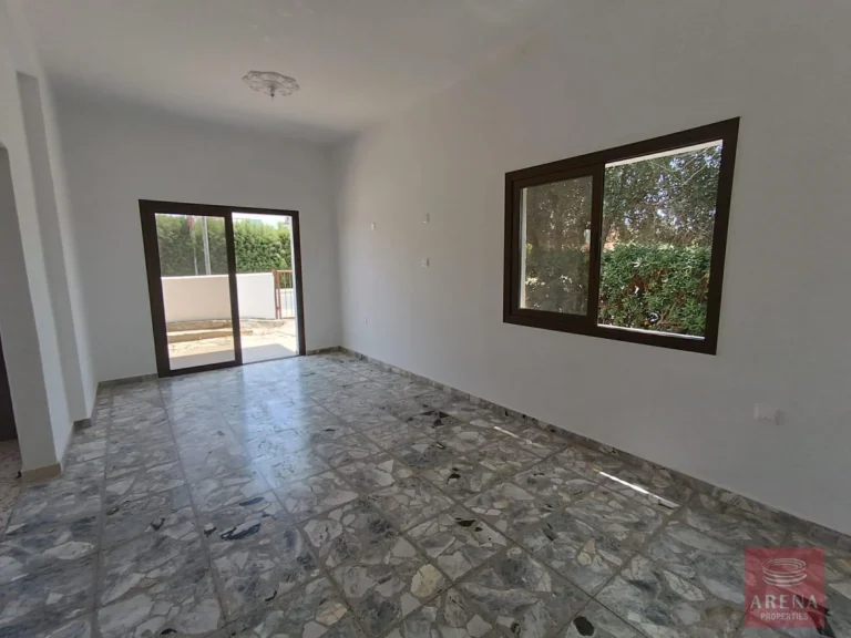 4 Bedroom House for Sale in Pervolia Larnacas