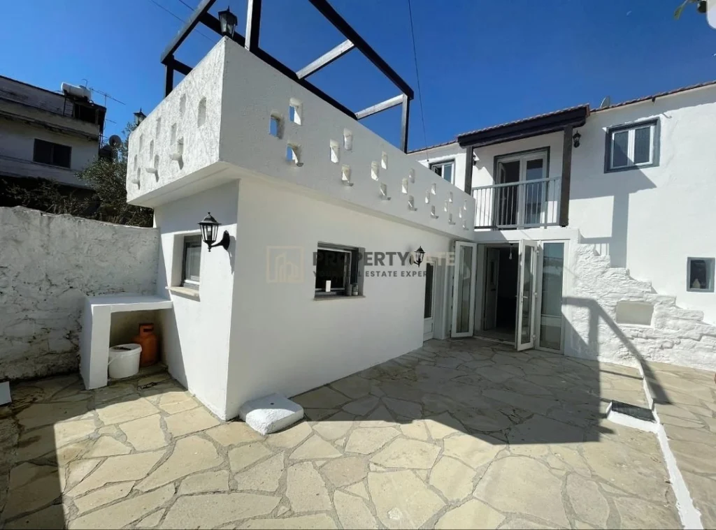 2 Bedroom House for Sale in Pyrgos Lemesou, Limassol District