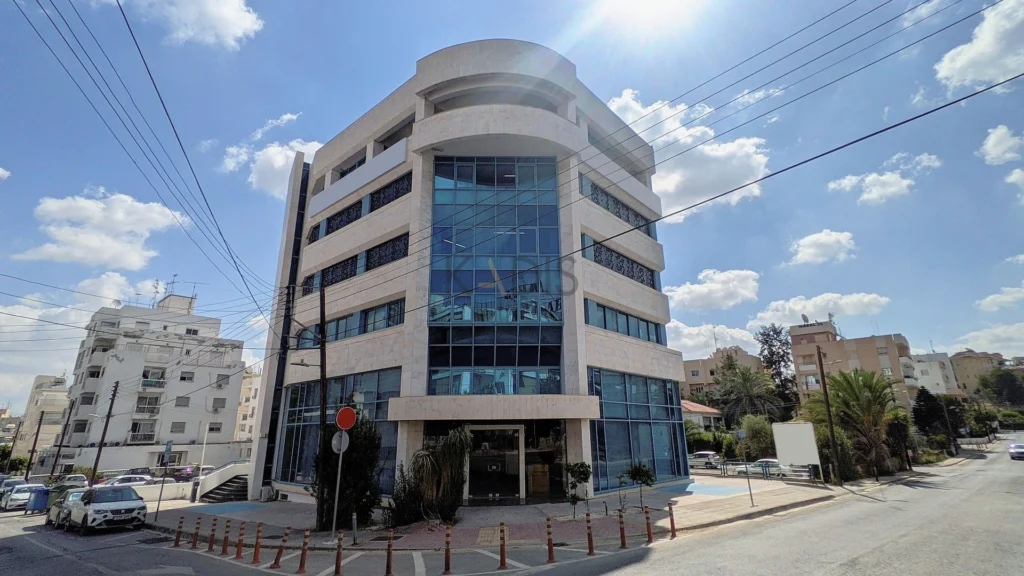 2130m² Building for Sale in Nicosia – Agios Antonios