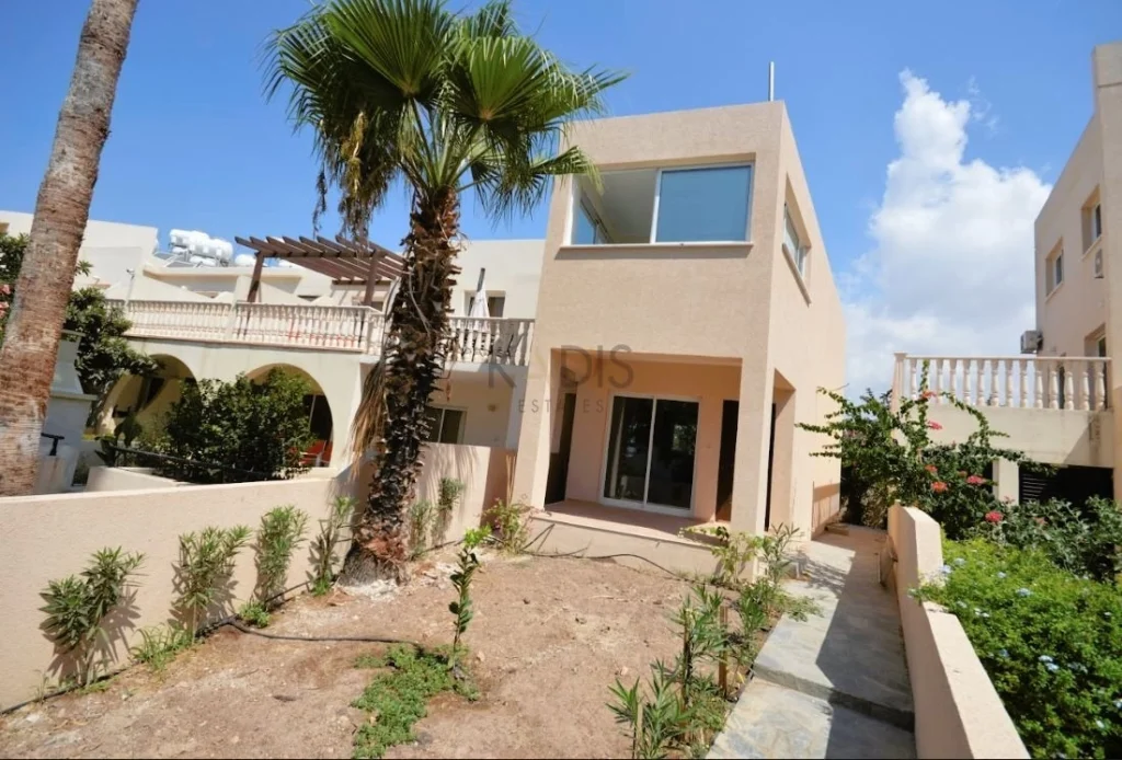 3 Bedroom House for Sale in Kato Paphos