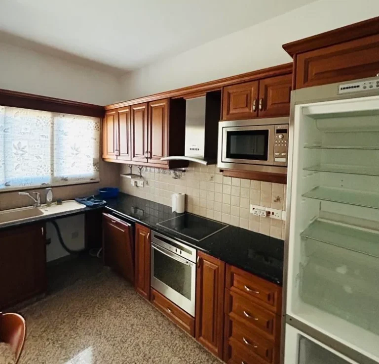 3 Bedroom Apartment for Rent in Limassol – Mesa Geitonia