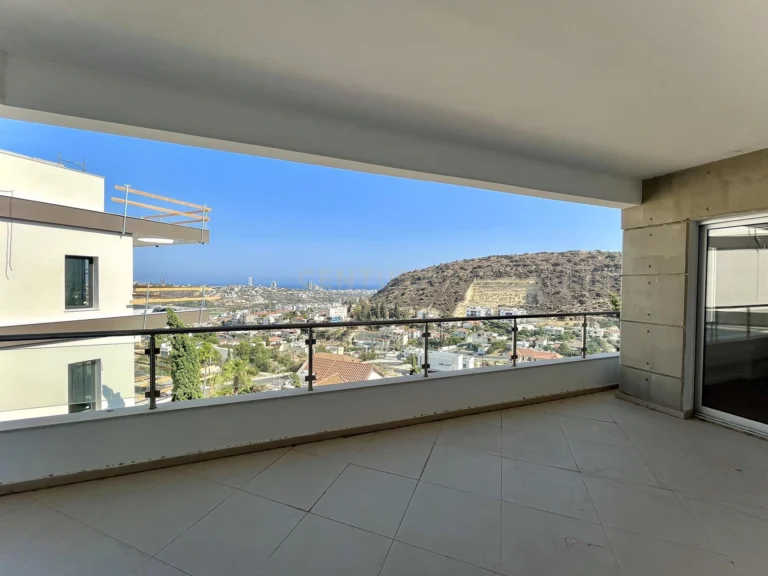 4 Bedroom Apartment for Sale in Germasogeia, Limassol District