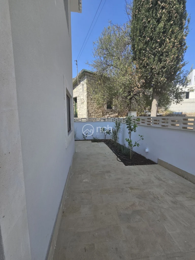 3 Bedroom House for Sale in Agios Tychonas, Limassol District