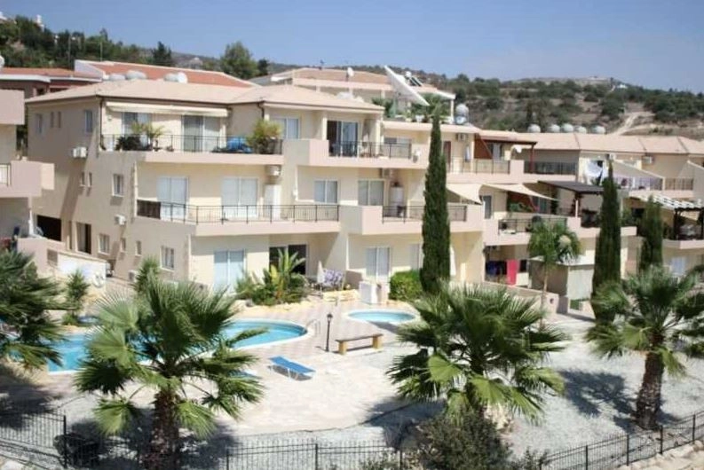 3 Bedroom Apartment for Sale in Mesa Chorio, Paphos District