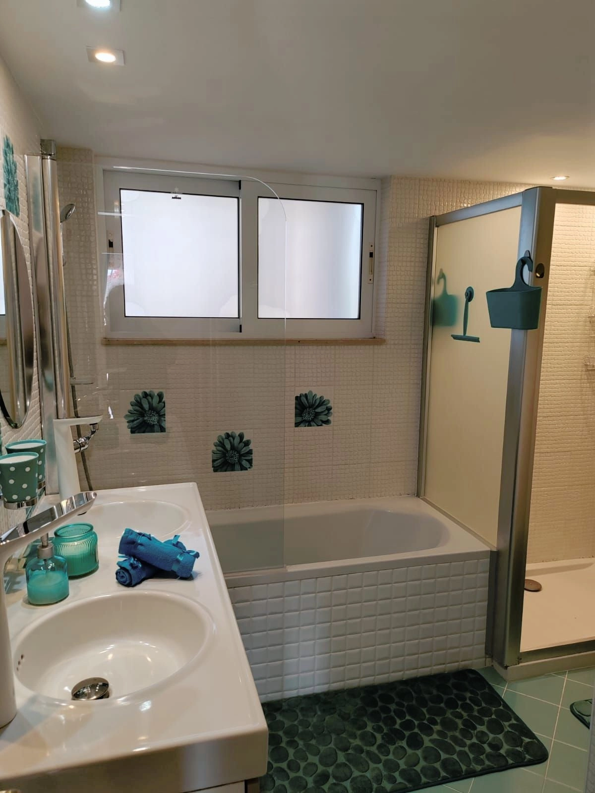 4 Bedroom Apartment for Rent in Potamos Germasogeias, Limassol District