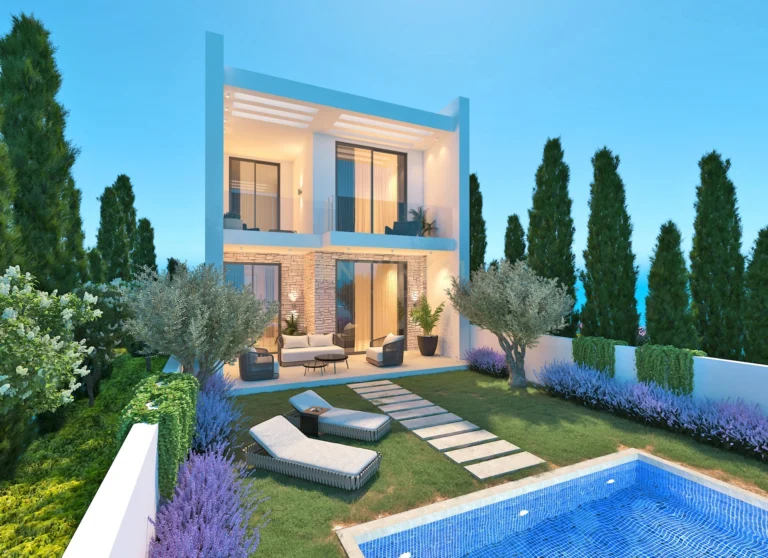 4 Bedroom House for Sale in Chlorakas, Paphos District