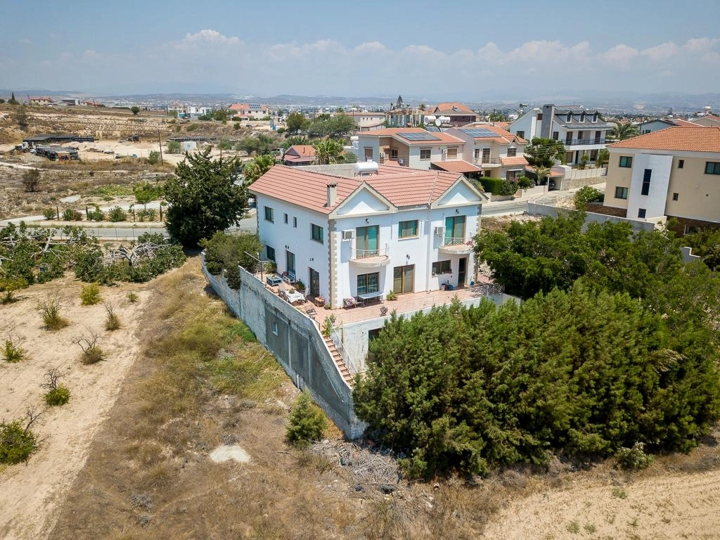 5 Bedroom House for Sale in Dali, Nicosia District