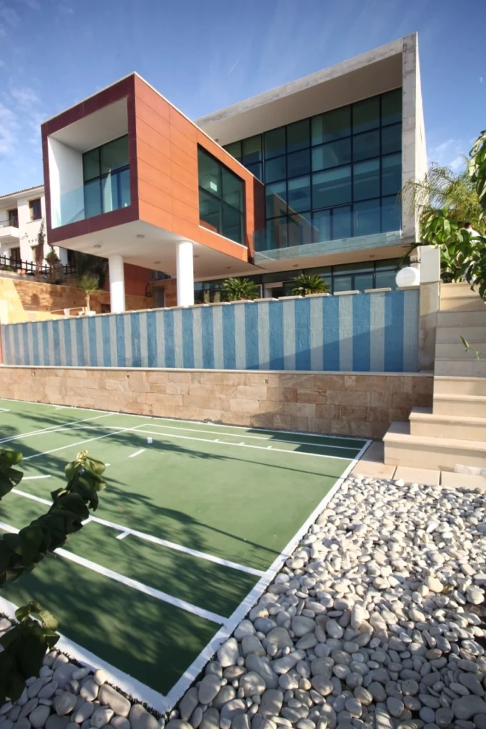 6+ Bedroom House for Sale in Paphos District