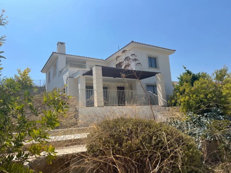 Cheap Houses and Villas for Sale Larnaca up to 500000 euro