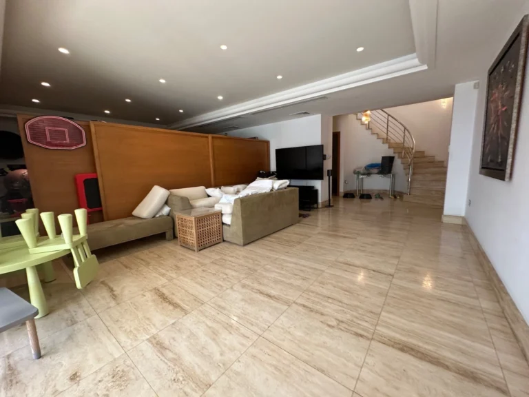 5 Bedroom House for Sale in Agios Tychonas, Limassol District