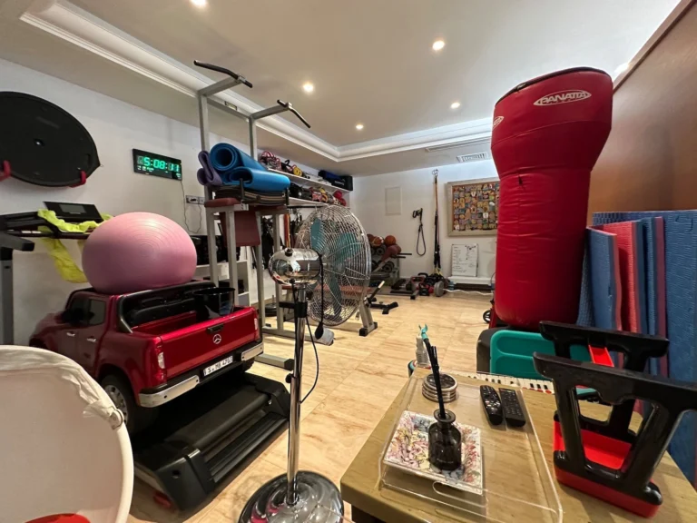 5 Bedroom House for Sale in Agios Tychonas, Limassol District