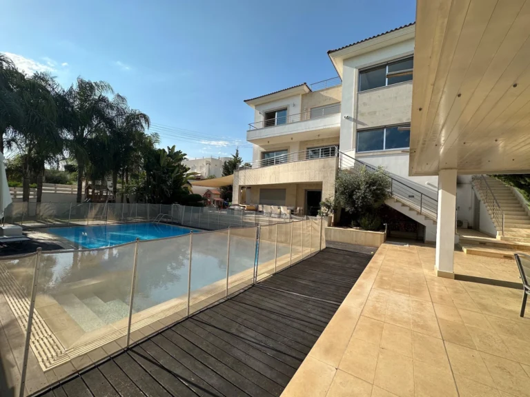 5 Bedroom House for Sale in Agios Tychonas, Limassol District