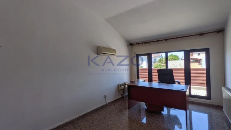 3 Bedroom House for Sale in Strovolos, Nicosia District