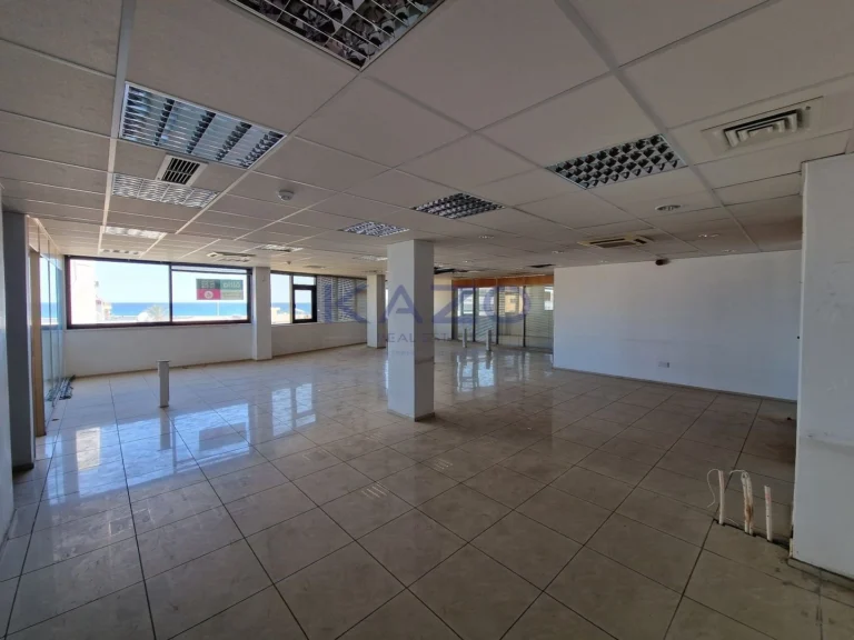 324m² Office for Rent in Larnaca – Chrysopolitissa