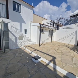 2 Bedroom House for Sale in Pyrgos Lemesou, Limassol District