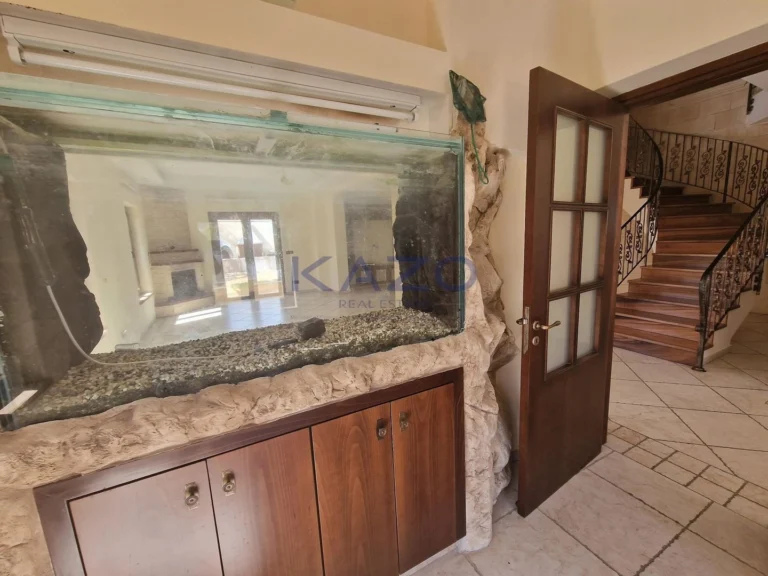 5 Bedroom House for Sale in Tseri, Nicosia District