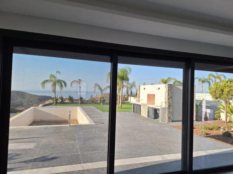 4 Bedroom House for Sale in Parekklisia, Limassol District