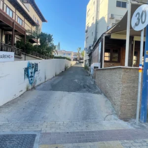 80m² Commercial for Sale in Agios Tychonas, Limassol District