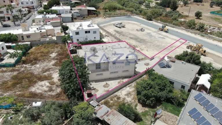 Cheap Houses and Villas for Sale Larnaca up to 300000 euro