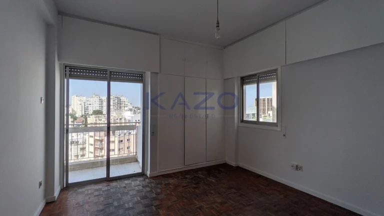 2 Bedroom Apartment for Sale in Agioi Omologites, Nicosia District