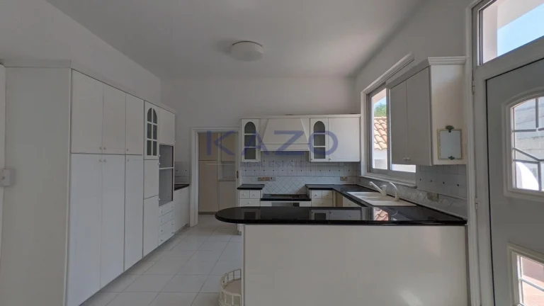 3 Bedroom House for Sale in Engomi, Nicosia District