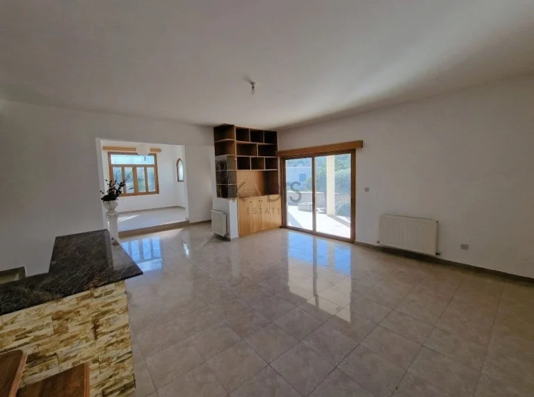 3 Bedroom House for Sale in Lythrodontas, Nicosia District