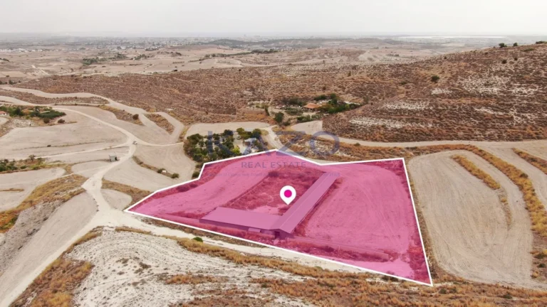 408m² Plot for Sale in Aradippou, Larnaca District