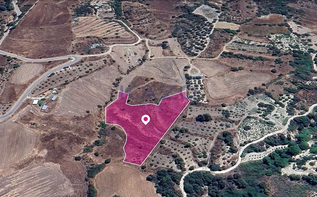 8,027m² Plot for Sale in Pano Panagia, Paphos District